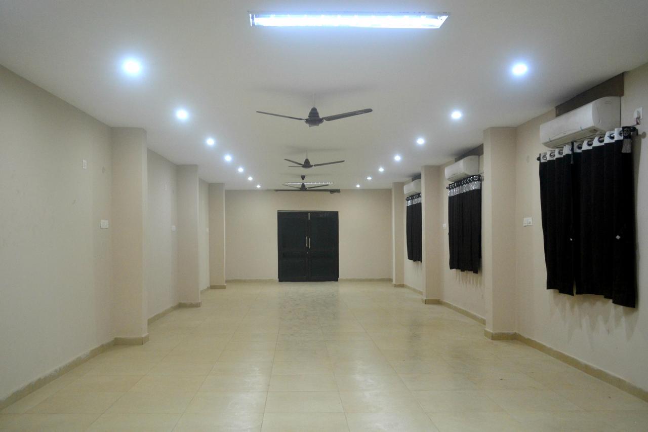 Hotel Bhammars Balangir Exterior photo